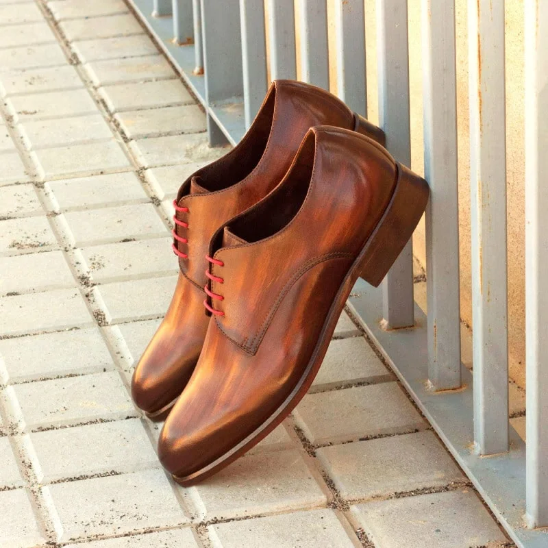 Avery Tan Patina Derby